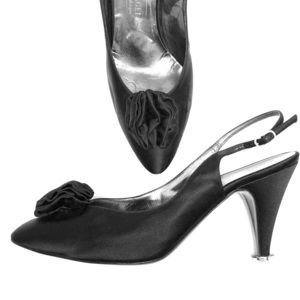Vintage 80’s Bruno Magli black satin dress pumps